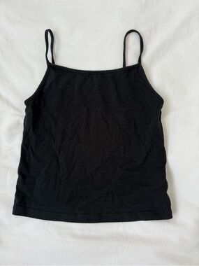 black tank top